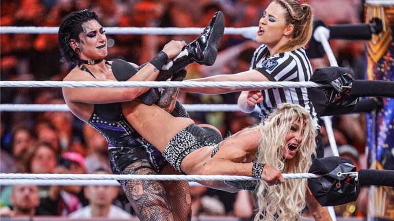 Charlotte Flair Rhea Ripley WWE WrestleMania 39
